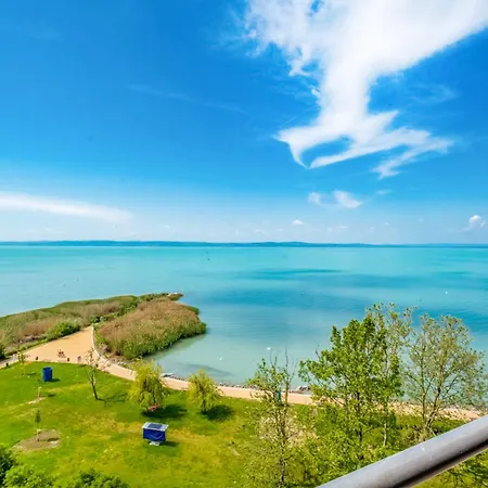 Myflat Club 218 Belvedere Wellness * シオーフォク