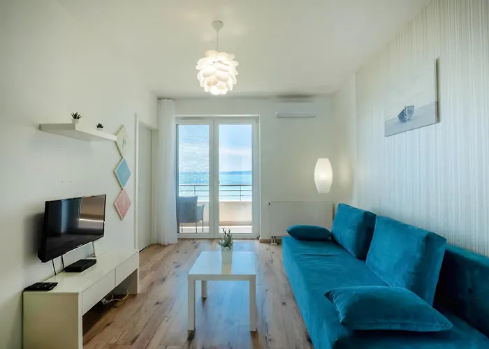 Myflat Club 218 Belvedere Wellness Апартаменты *